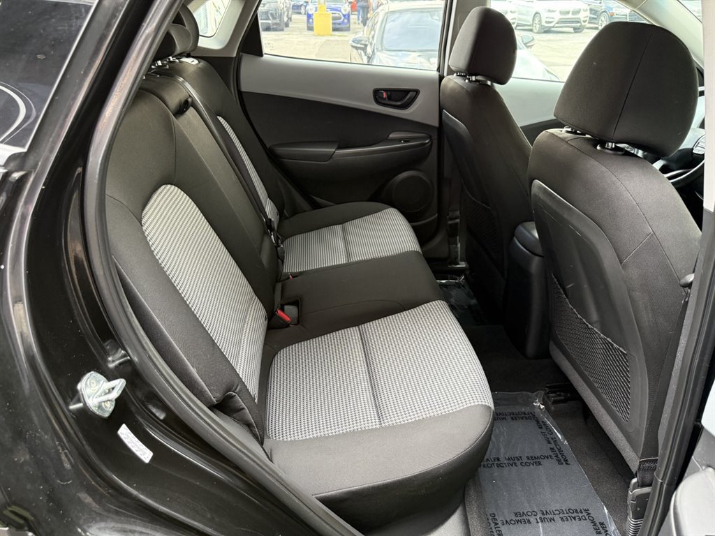 Used 2021 Hyundai Kona SEL FWD image 16