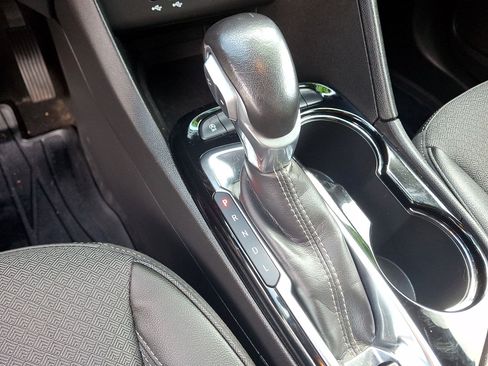 Used 2024 Buick Encore GX Preferred FWD image 12