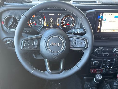 New 2026 Jeep Wrangler Unlimited Rubicon AWD/4WD image 13