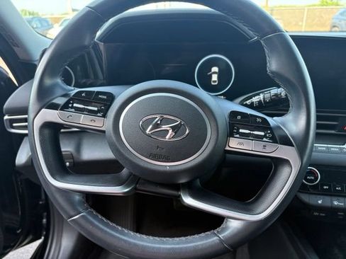 Certified 2023 Hyundai Elantra SEL w/ Convenience Package FWD image 13