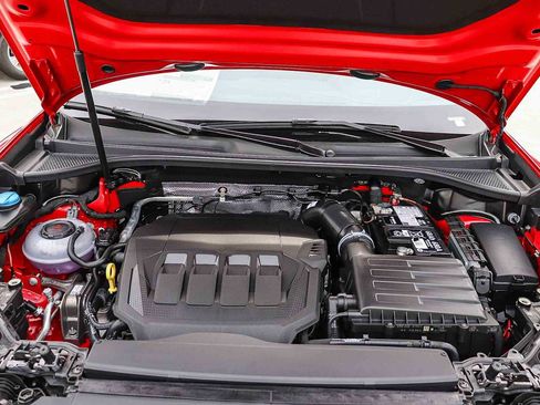 New 2025 Audi Q3 2.0T Premium image 38