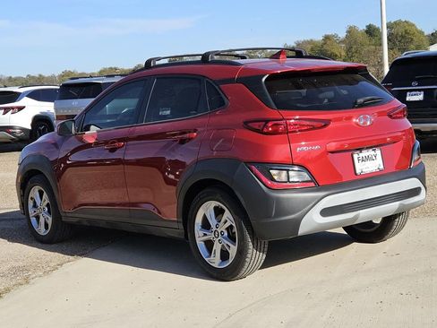 Used 2022 Hyundai Kona SEL image 6
