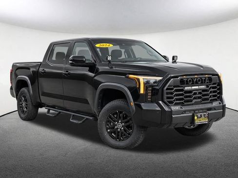Used 2024 Toyota Tundra SR5 w/ SR5 Premium Package AWD/4WD image 2