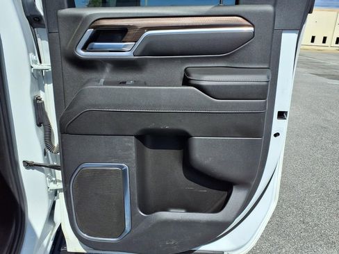 Used 2024 Chevrolet Silverado 2500 LT AWD/4WD image 15