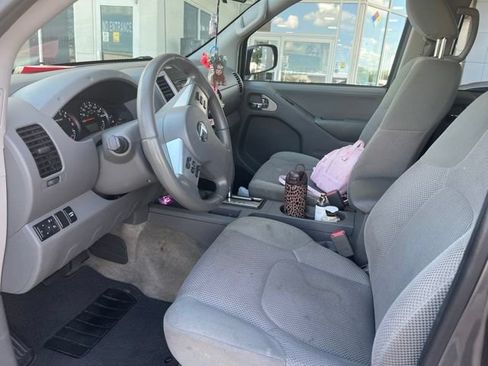 Used 2018 Nissan Frontier SV RWD image 7