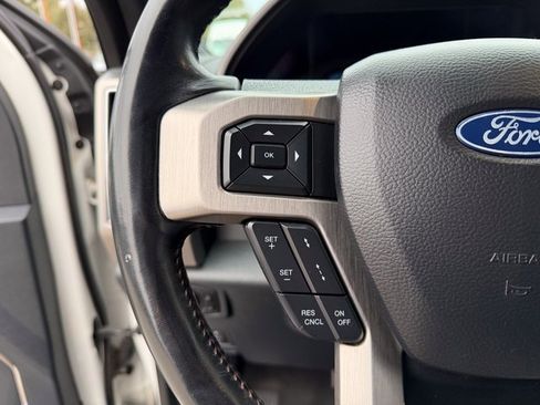 Used 2022 Ford F250 Platinum w/ FX4 Off-Road Package image 10