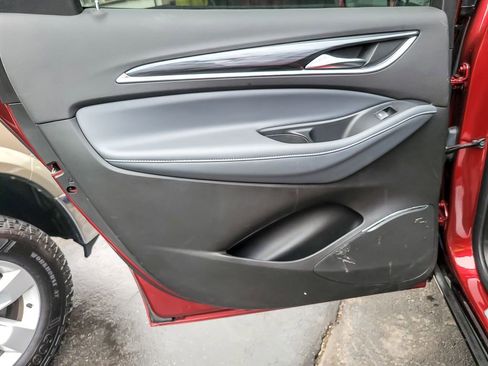 Used 2024 Buick Enclave Premium image 16