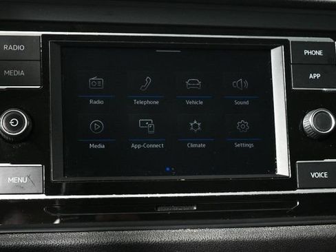 Used 2021 Volkswagen Jetta SE image 14