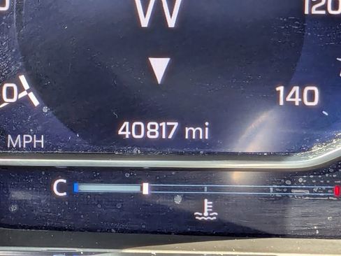 Used 2025 Chevrolet Silverado 1500 LT image 29