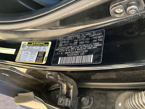 Used 2021 Hyundai Venue SEL image 34