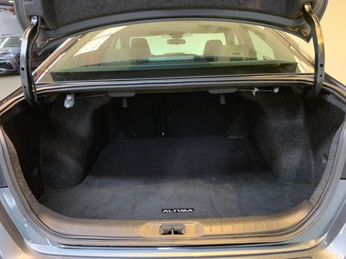 Used 2023 Nissan Altima 2.5 SR w/ SR Premium Package AWD/4WD image 9