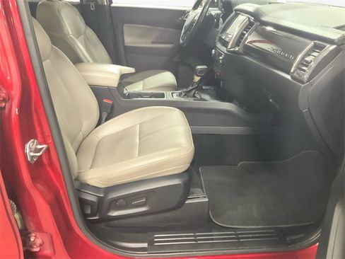 Used 2020 Ford Ranger Lariat w/ Equipment Group 501A Mid image 9