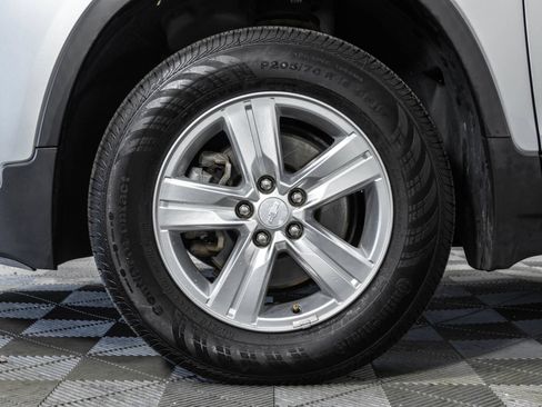 Used 2018 Chevrolet Trax LT w/ Sun & Sound Package AWD/4WD image 45