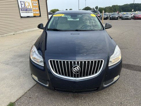 Used 2011 Buick Regal CXL FWD image 2