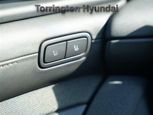 New 2025 Hyundai Santa Cruz Limited image 12