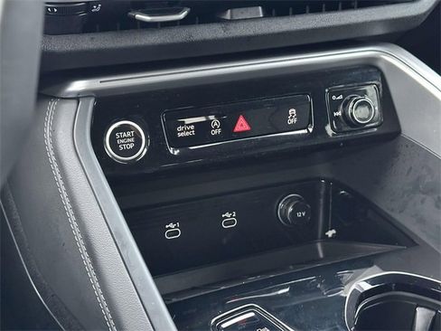 Certified 2025 Audi Q5 2.0T Premium w/ 19" Wheel Package image 31