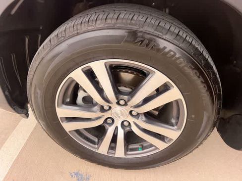 Certified 2018 Honda Pilot EX-L image 9