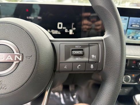 Used 2025 Nissan Kicks SV image 20