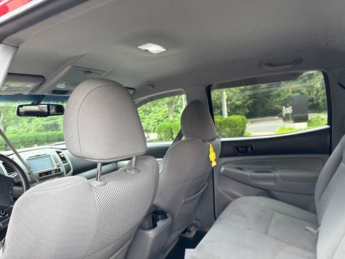 Used 2010 Toyota Tacoma 4x4 Double Cab V6 image 11