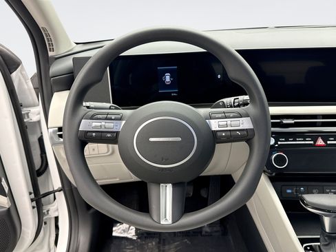 Used 2026 Hyundai Tucson SEL image 12