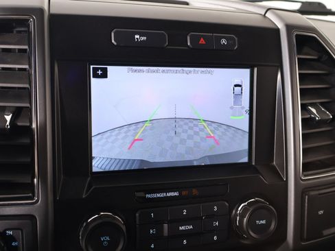 Used 2019 Ford F150 XLT w/ Equipment Group 302A Luxury AWD/4WD image 6