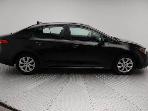 Used 2022 Toyota Corolla LE FWD image 7