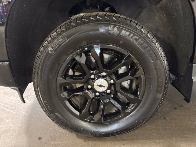 Used 2026 Chevrolet Silverado 1500 RST AWD/4WD image 7