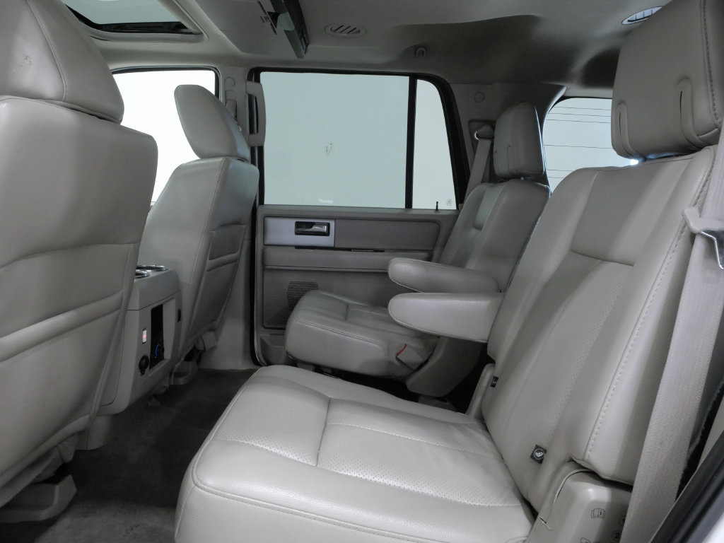Used 2010 Ford Expedition Limited AWD/4WD image 26