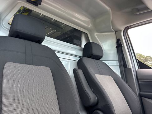 Used 2023 Ford Transit Connect XL image 14