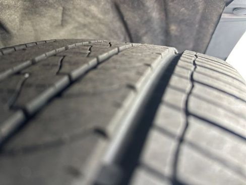 Used 2022 Ford Escape SE w/ SE Sport Appearance Package image 33