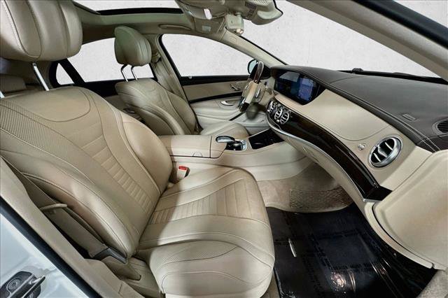Used 2020 Mercedes-Benz S 560 Sedan image 27
