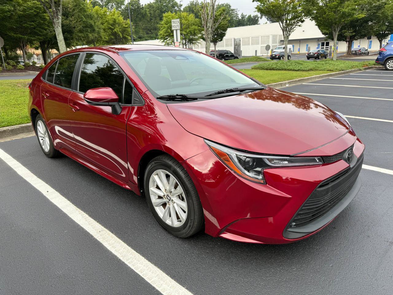 Used 2024 Toyota Corolla LE w/ LE Convenience Package FWD image 3