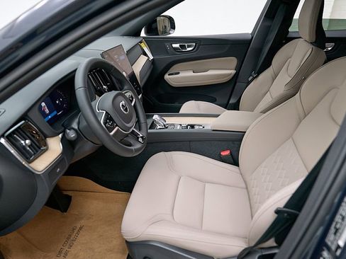 New 2026 Volvo XC60 B5 Core w/ Protection Package AWD/4WD image 18
