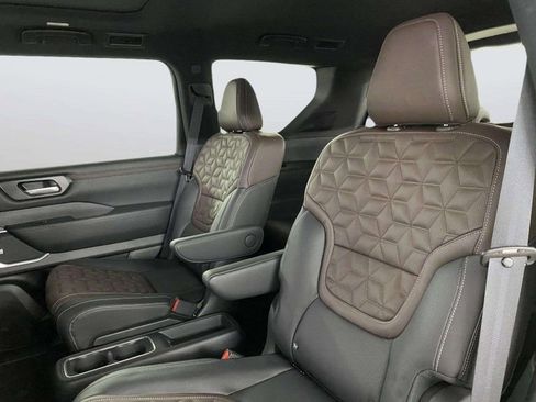 New 2025 Nissan Armada Platinum Reserve AWD/4WD image 32