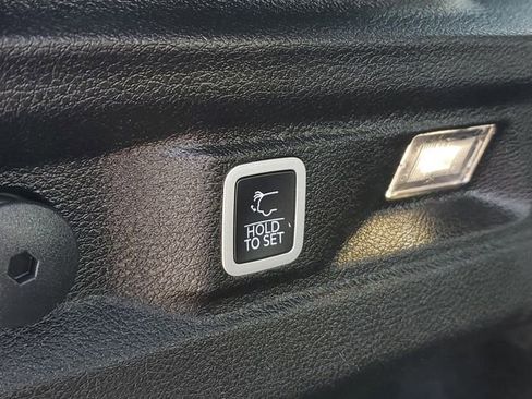 Certified 2023 Jeep Grand Cherokee L Laredo image 12