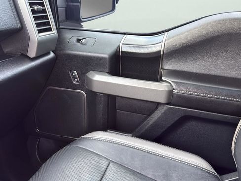 Used 2017 Ford F150 Raptor w/ Equipment Group 802A Luxury image 23