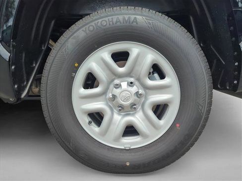 New 2026 Toyota Tundra SR image 9