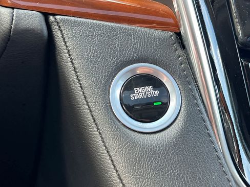 Used 2017 Cadillac Escalade Premium Luxury AWD/4WD image 26