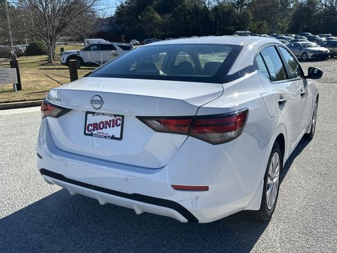 Used 2025 Nissan Sentra S image 5