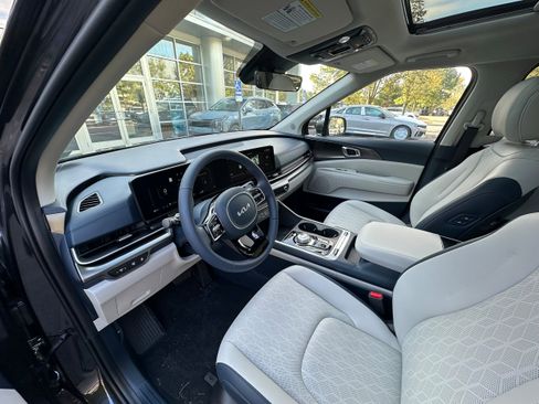 New 2026 Kia Carnival SX image 44