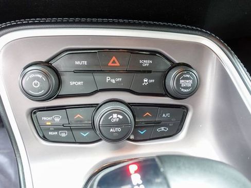 Used 2022 Dodge Challenger GT image 21