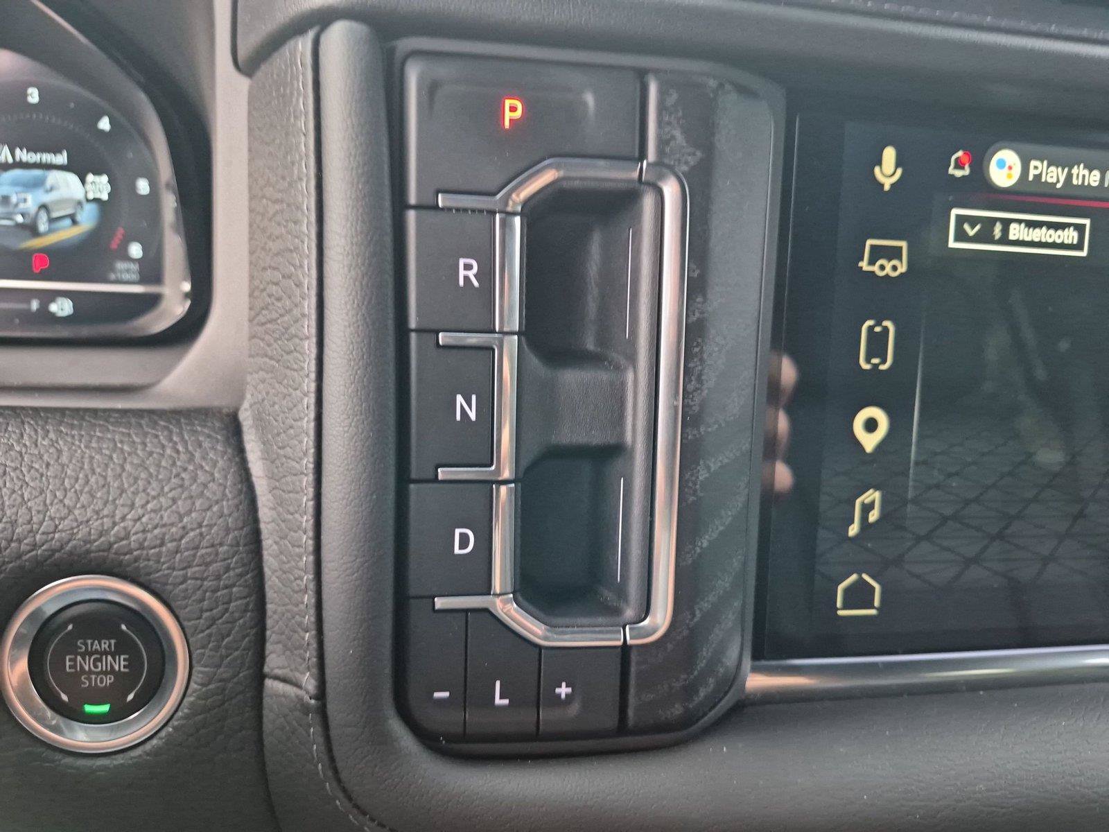 Used 2024 GMC Yukon Denali AWD/4WD image 25