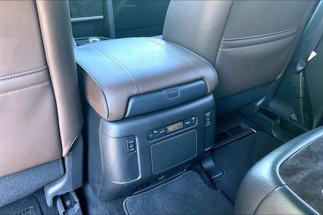 Used 2022 Nissan Armada Platinum AWD/4WD image 13