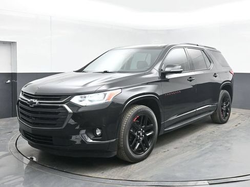Used 2019 Chevrolet Traverse Premier w/ Redline Edition FWD image 1
