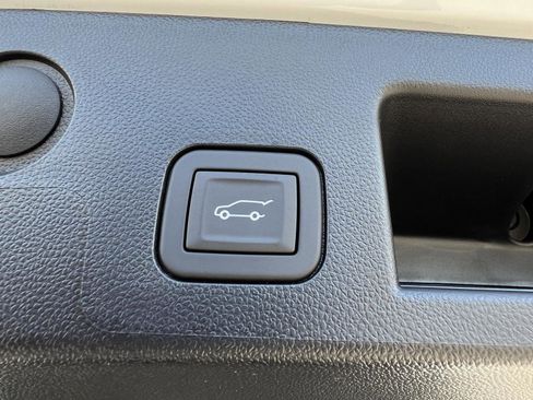 New 2026 GMC Terrain Elevation image 48