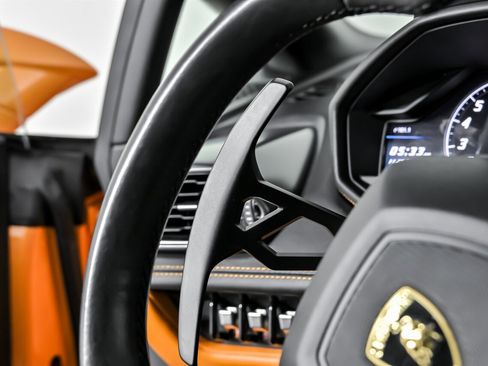 Used 2015 Lamborghini Huracan LP 610-4 image 30