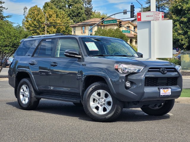 Used 2024 Toyota 4Runner SR5 Premium w/ Moonroof Package AWD/4WD image 2