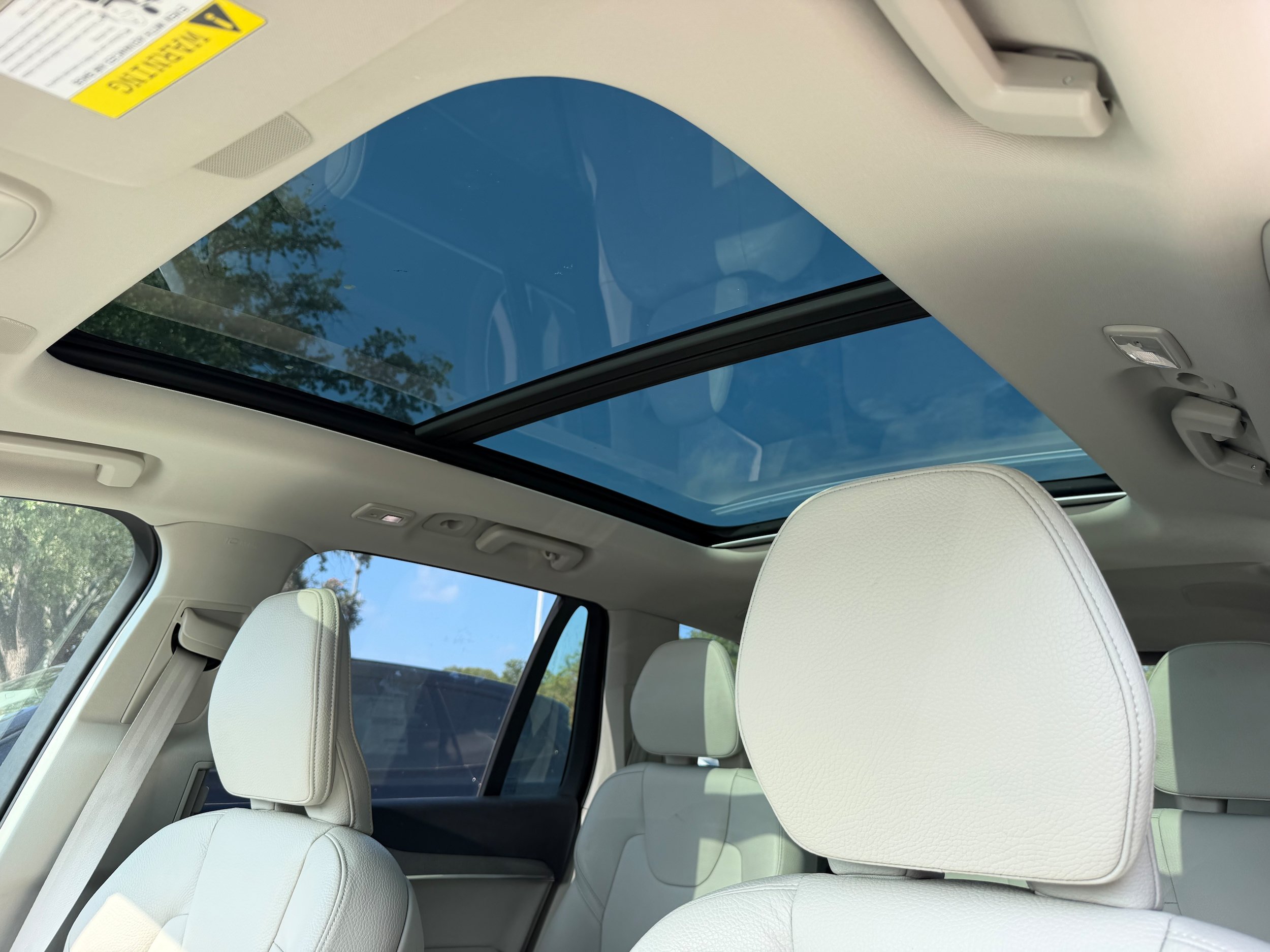 Certified 2025 Volvo XC90 T8 Plus w/ Protection Package AWD/4WD image 24