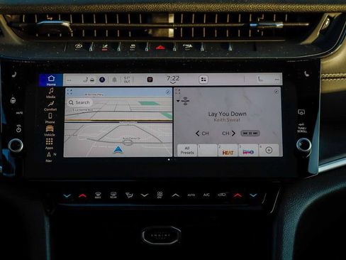 New 2026 Jeep Grand Cherokee Altitude image 16