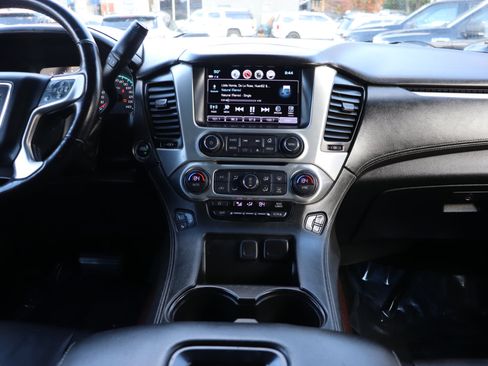 Used 2017 GMC Yukon XL SLT image 21